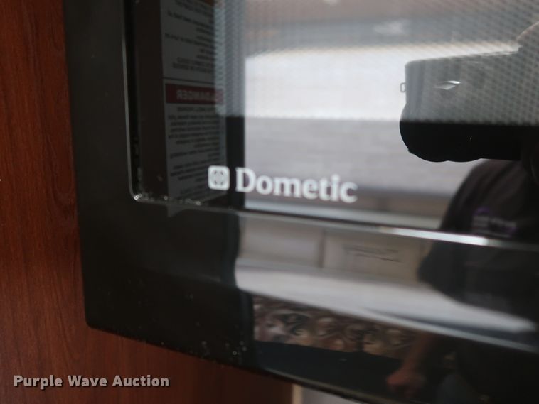 image for item DG7138 2010 Keystone FZ32210 Fuzion Touring Edition II camper