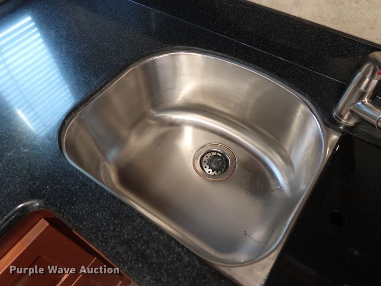 image for item DG7138 2010 Keystone FZ32210 Fuzion Touring Edition II camper