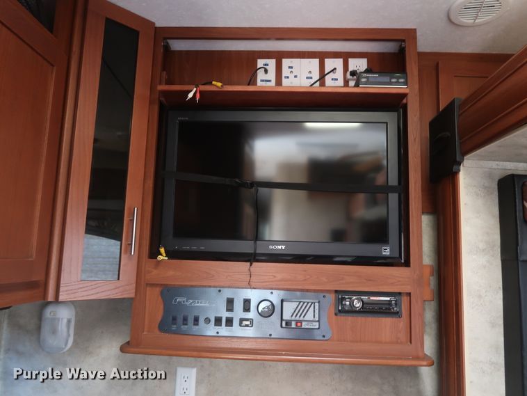 image for item DG7138 2010 Keystone FZ32210 Fuzion Touring Edition II camper