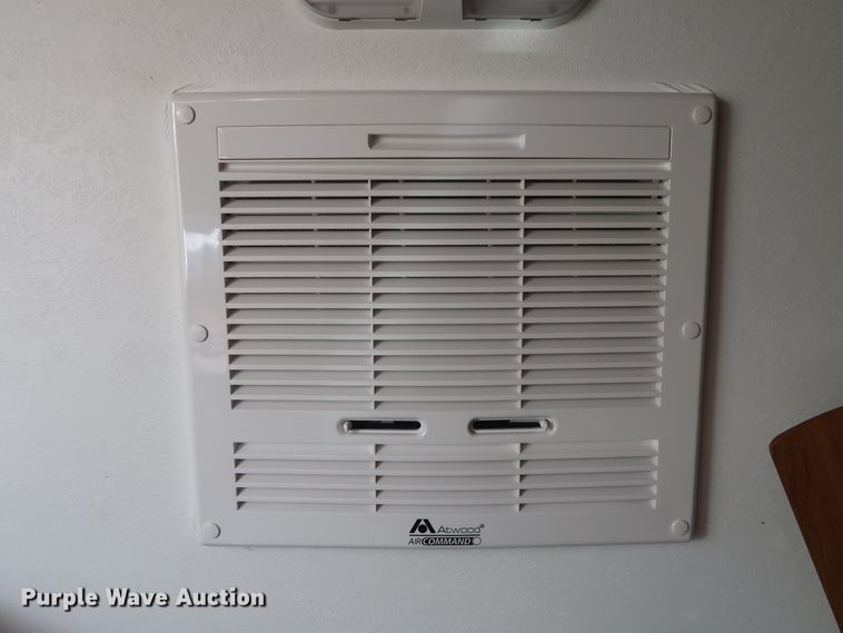 image for item DG7138 2010 Keystone FZ32210 Fuzion Touring Edition II camper