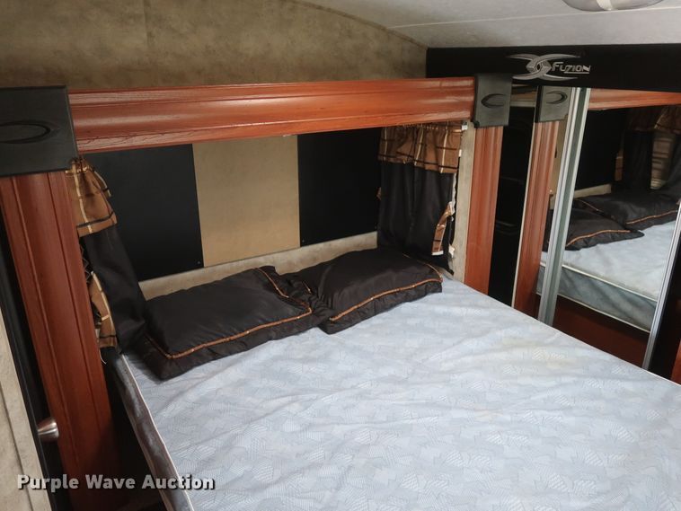 image for item DG7138 2010 Keystone FZ32210 Fuzion Touring Edition II camper