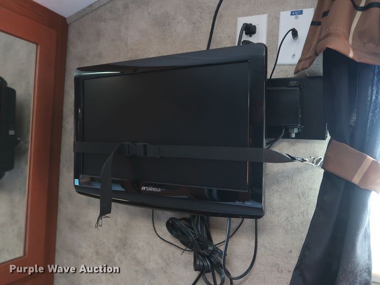 image for item DG7138 2010 Keystone FZ32210 Fuzion Touring Edition II camper