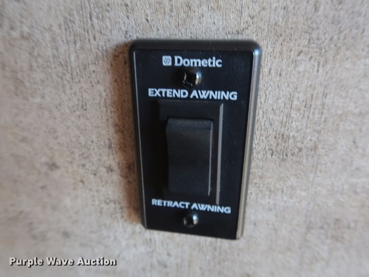 image for item DG7138 2010 Keystone FZ32210 Fuzion Touring Edition II camper