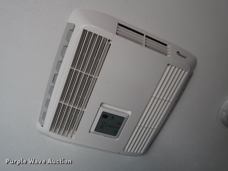 image for item DG7138 2010 Keystone FZ32210 Fuzion Touring Edition II camper