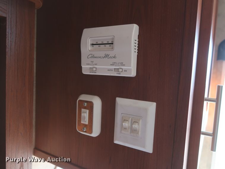 image for item DG7138 2010 Keystone FZ32210 Fuzion Touring Edition II camper