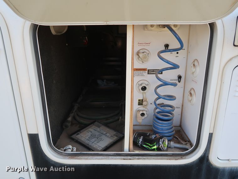 image for item DG7138 2010 Keystone FZ32210 Fuzion Touring Edition II camper