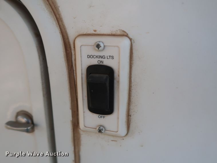 image for item DG7138 2010 Keystone FZ32210 Fuzion Touring Edition II camper