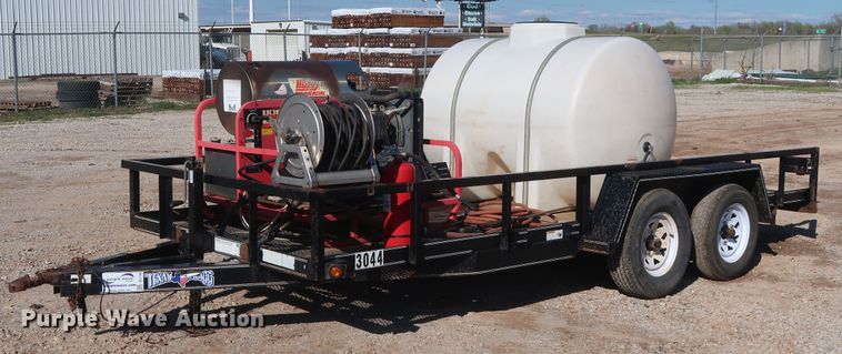 image for item DG7149 2010 Texas Bragg utility trailer with pressure washer