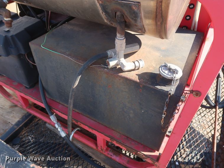 image for item DG7149 2010 Texas Bragg utility trailer with pressure washer