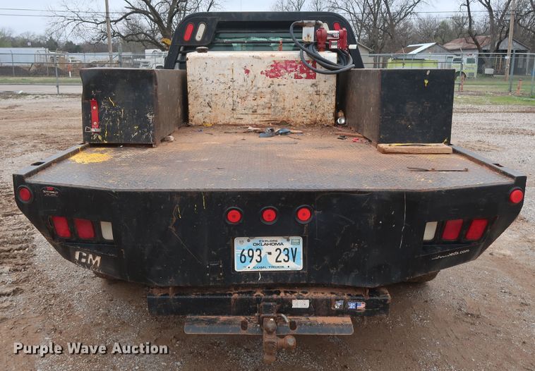 image for item DG7152 2014 Ford F350 Super Duty XLT  Crew Cab flatbed pickup truck