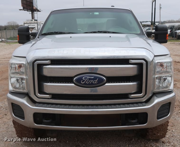 image for item DG7154 2015 Ford F250 Super Duty XLT  Crew Cab pickup truck