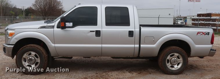 image for item DG7154 2015 Ford F250 Super Duty XLT  Crew Cab pickup truck