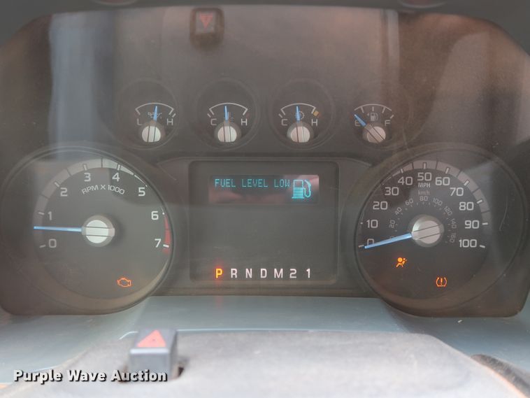 image for item DG7154 2015 Ford F250 Super Duty XLT  Crew Cab pickup truck