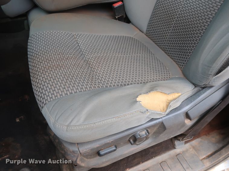 image for item DG7154 2015 Ford F250 Super Duty XLT  Crew Cab pickup truck