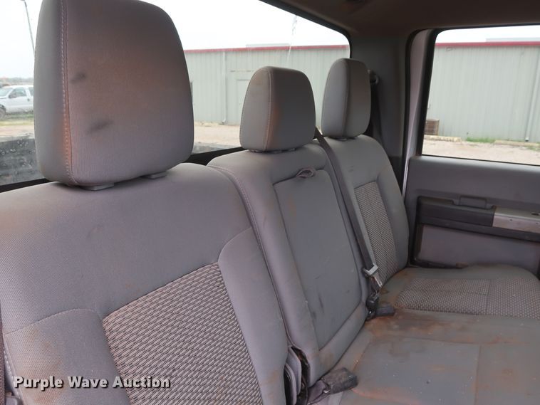 image for item DG7154 2015 Ford F250 Super Duty XLT  Crew Cab pickup truck