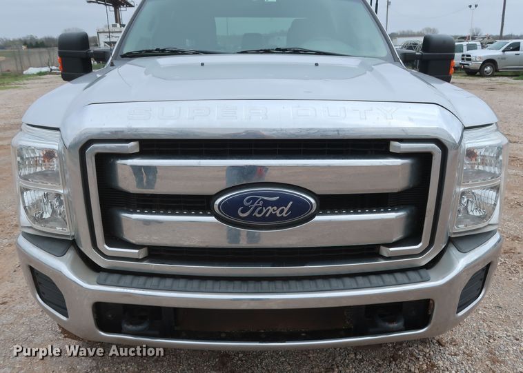 image for item DG7154 2015 Ford F250 Super Duty XLT  Crew Cab pickup truck