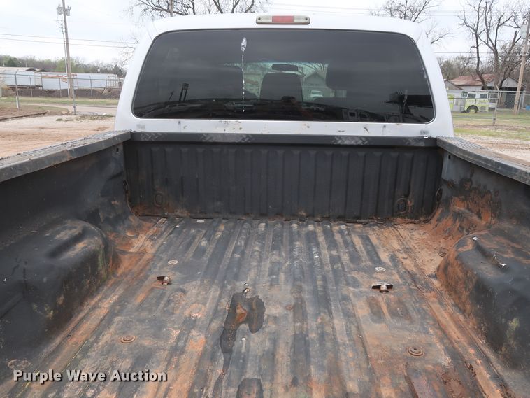 image for item DG7154 2015 Ford F250 Super Duty XLT  Crew Cab pickup truck