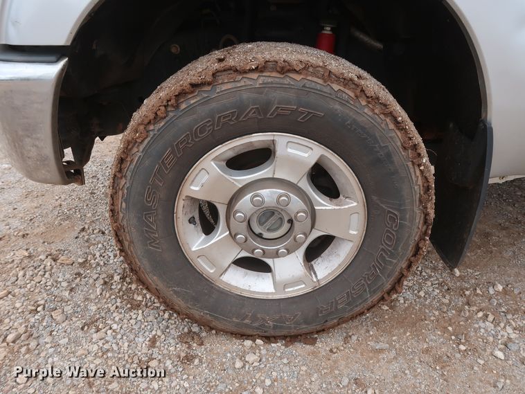 image for item DG7154 2015 Ford F250 Super Duty XLT  Crew Cab pickup truck