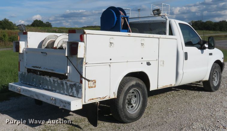 image for item DH1599 2002 Ford F350 Super Duty XL utility bed pickup truck