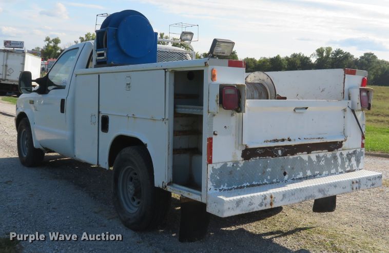 image for item DH1599 2002 Ford F350 Super Duty XL utility bed pickup truck