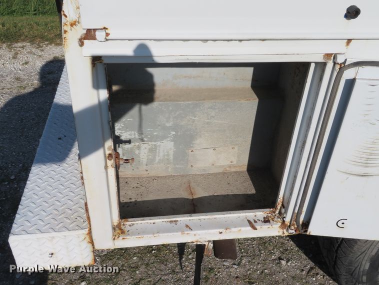 image for item DH1599 2002 Ford F350 Super Duty XL utility bed pickup truck