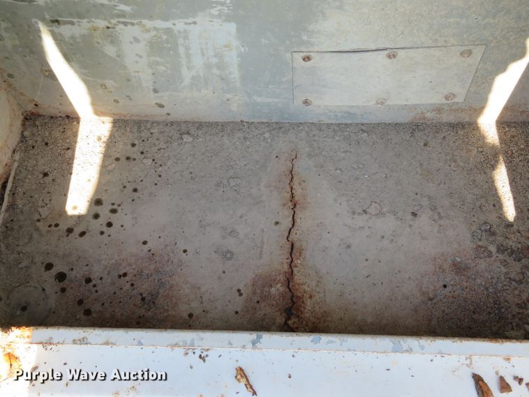 image for item DH1599 2002 Ford F350 Super Duty XL utility bed pickup truck