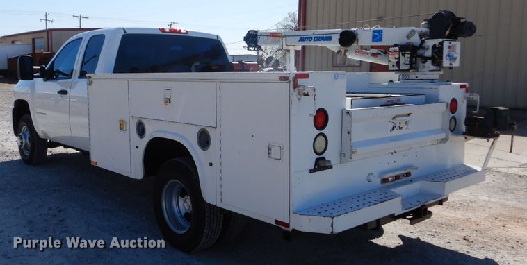 image for item DH3734 2007 Chevrolet Silverado 3500HD  Ext. Cab utility bed pickup truck
