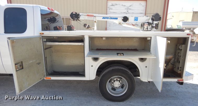 image for item DH3734 2007 Chevrolet Silverado 3500HD  Ext. Cab utility bed pickup truck