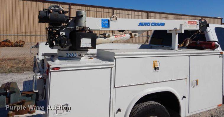 image for item DH3734 2007 Chevrolet Silverado 3500HD  Ext. Cab utility bed pickup truck