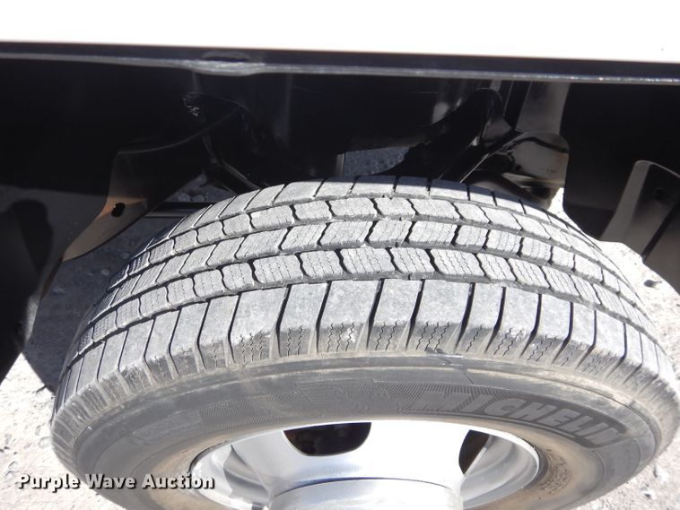 image for item DH3734 2007 Chevrolet Silverado 3500HD  Ext. Cab utility bed pickup truck