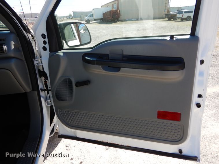 image for item DH3735 2006 Ford F250 Super Duty  pickup truck