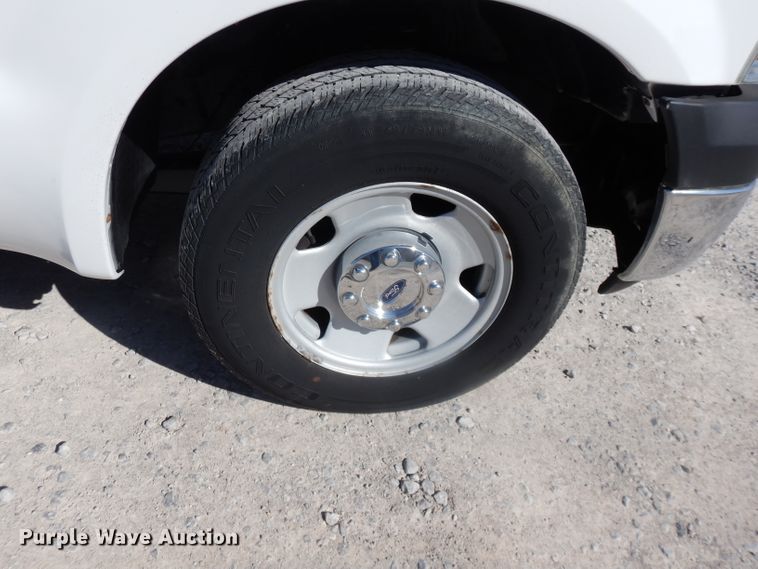 image for item DH3735 2006 Ford F250 Super Duty  pickup truck