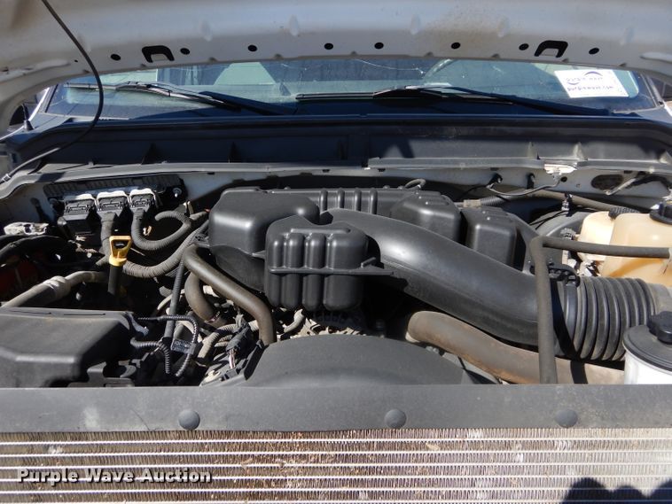 image for item DH3736 2015 Ford F350 Super Duty  SuperCab utility bed pickup truck