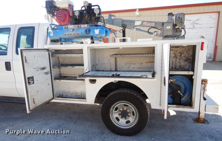 image for item DH3736 2015 Ford F350 Super Duty  SuperCab utility bed pickup truck