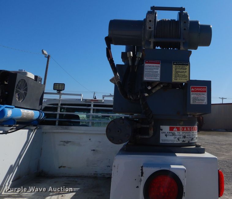 image for item DH3736 2015 Ford F350 Super Duty  SuperCab utility bed pickup truck