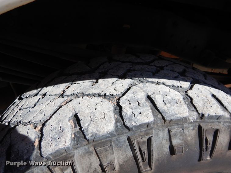 image for item DH3736 2015 Ford F350 Super Duty  SuperCab utility bed pickup truck