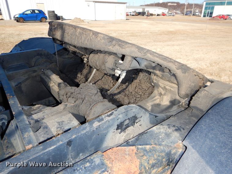 image for item DH4387 2004 Ottawa 30 yard truck