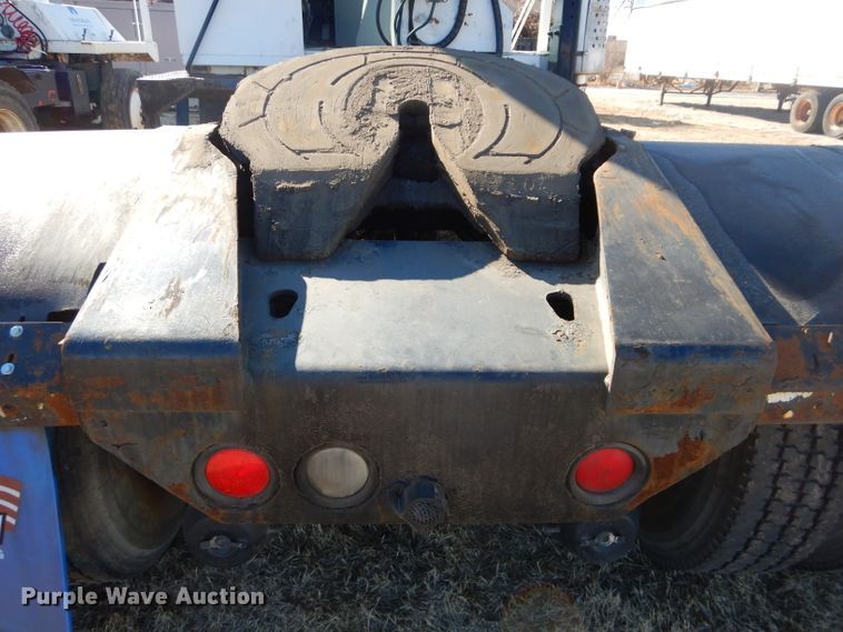 image for item DH4387 2004 Ottawa 30 yard truck