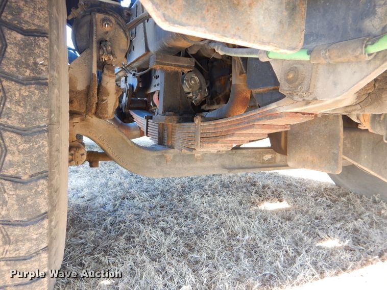 image for item DH4387 2004 Ottawa 30 yard truck