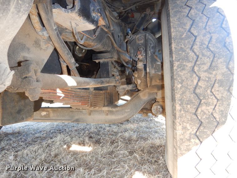 image for item DH4387 2004 Ottawa 30 yard truck