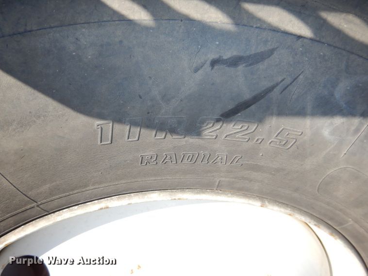 image for item DH4387 2004 Ottawa 30 yard truck