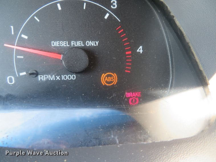 image for item DI2070 2000 Ford F350 Super Duty XL  flatbed pickup truck