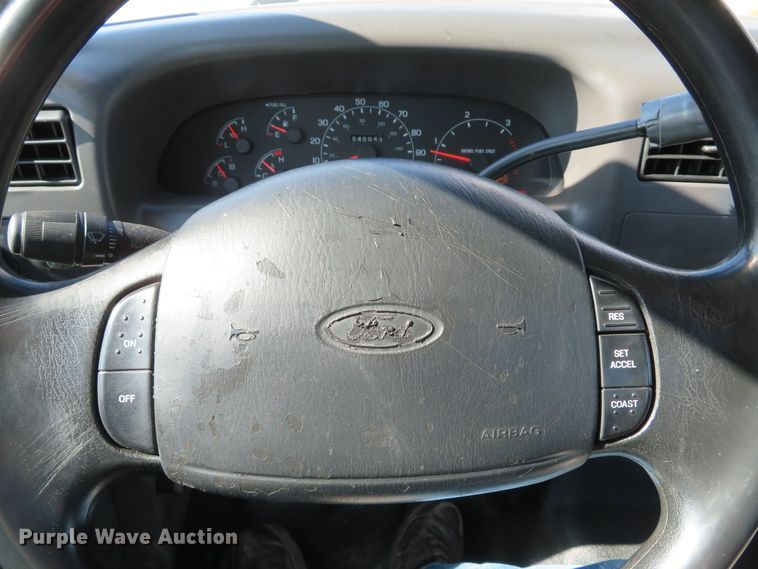 image for item DI2070 2000 Ford F350 Super Duty XL  flatbed pickup truck