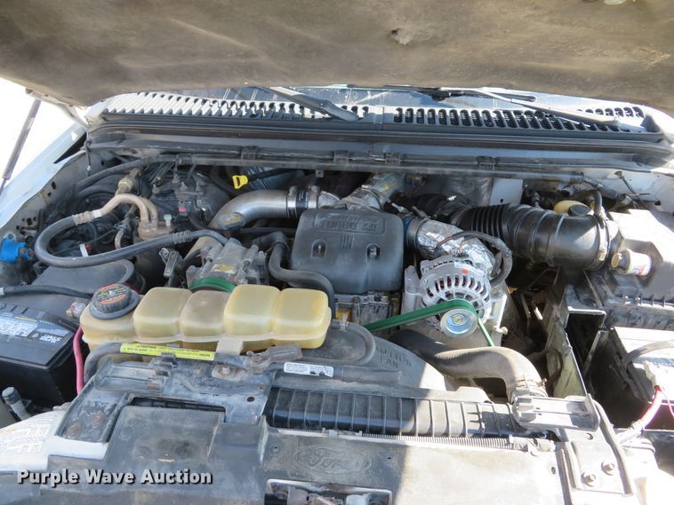 image for item DI2070 2000 Ford F350 Super Duty XL  flatbed pickup truck