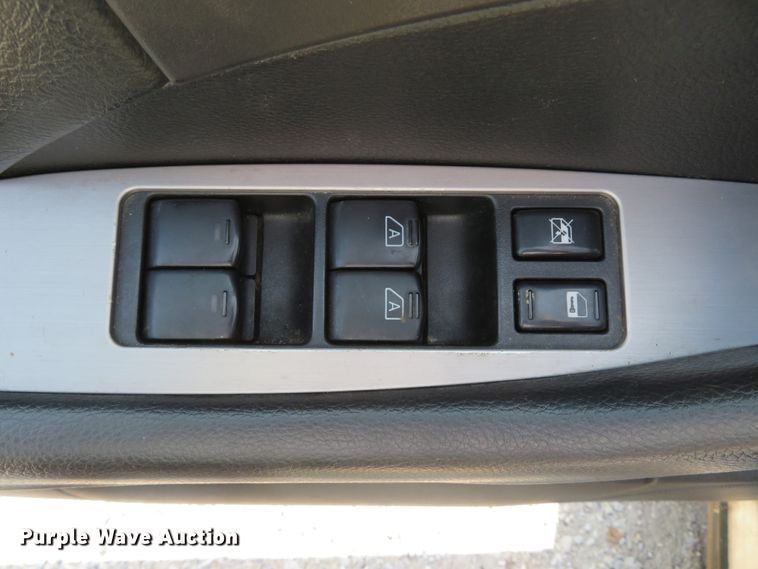 image for item DI2112 2004 Nissan Murano SL  SUV