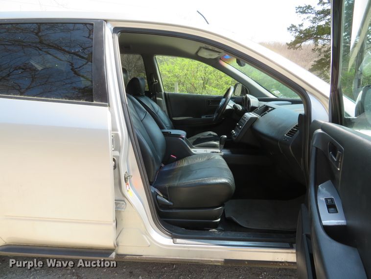 image for item DI2112 2004 Nissan Murano SL  SUV