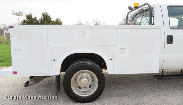 image for item DI2113 2008 Ford F550 Super Duty XL Crew Cab utility truck