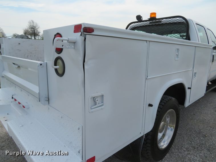 image for item DI2113 2008 Ford F550 Super Duty XL Crew Cab utility truck