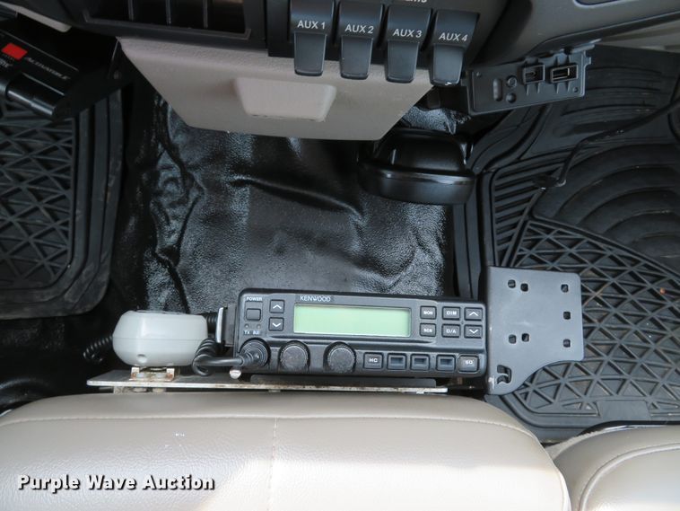 image for item DI2113 2008 Ford F550 Super Duty XL Crew Cab utility truck