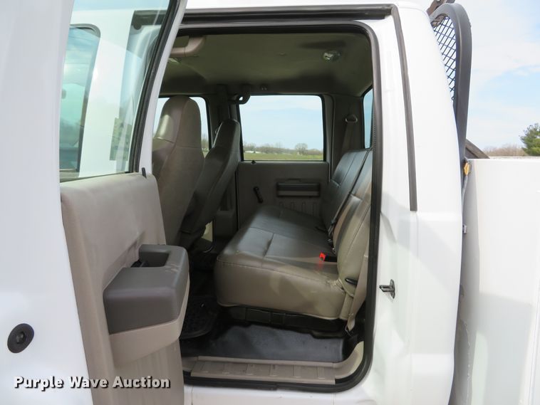 image for item DI2113 2008 Ford F550 Super Duty XL Crew Cab utility truck